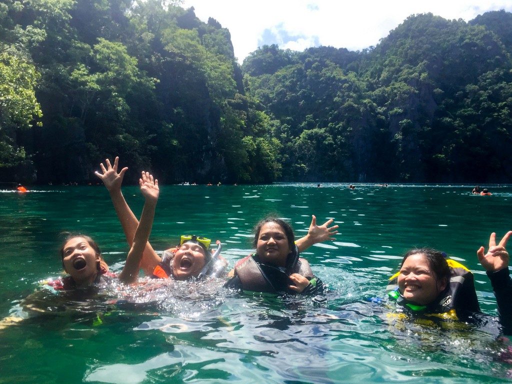 Dorking with my friends while having a Coron island tour