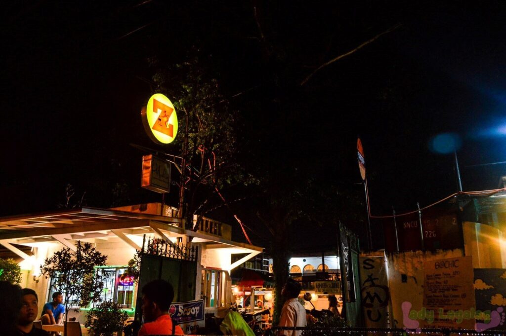 Bagneto, a restaurant in Malingap, can be found in Z Compound.