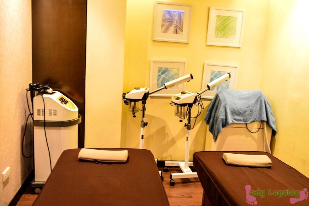 This spa in Tomas Morato is fully-equipped.