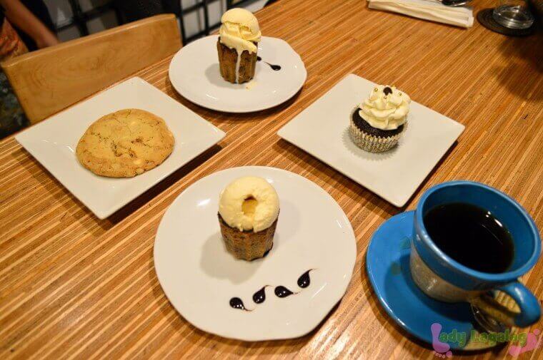 You could have their dessert as their merienda paired with their iced drinks! Cookies, cupcakes, and cookie shots from Sweet Patti Cakes!   Commune Dessert  Desserts do not come to last in Commune, a restaurant in Poblacion.