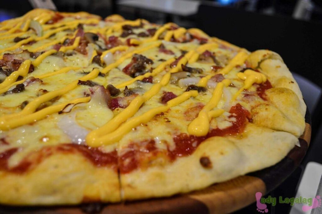 For people who love pizza, going at this restaurant in Tagaytay is satisfying.