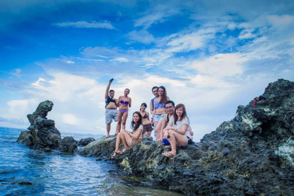Go get adventurous with friends in Puerto Galera resort