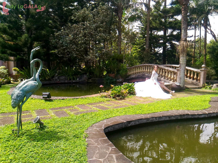 Strike a pose at the beauty of this Tagaytay wedding venue.