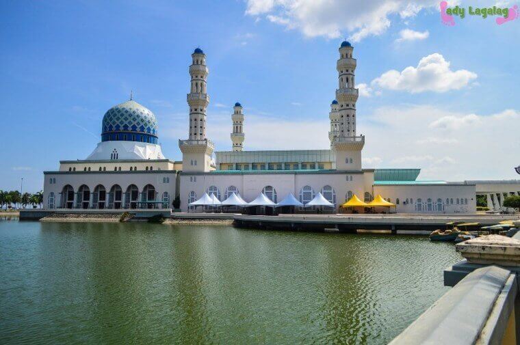 You will visit a lot of mosque when you will have a city tour of Kota Kinabalu tourist spots.