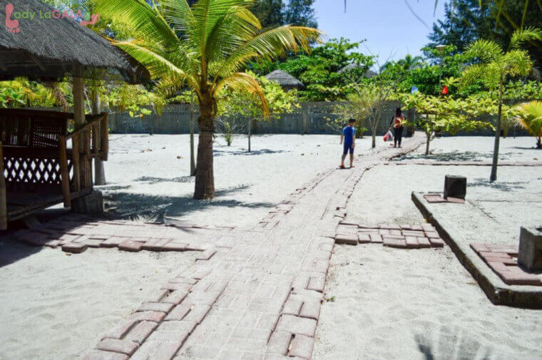 Montecruz Beach Resort pathway