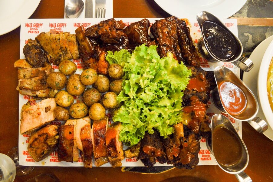 A restaurant in Tagaytay has a barbecue platter to fill your tummy
