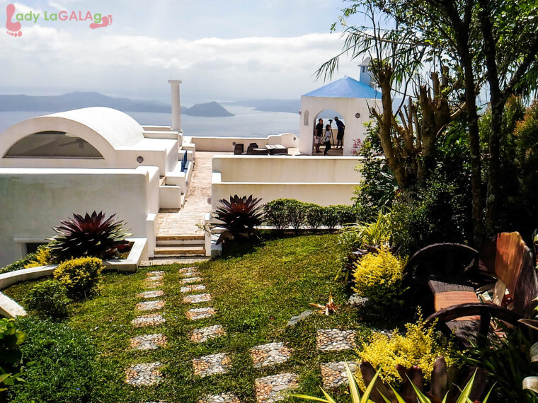 Take advantage of the beauty of rooftop view in Tagaytay only in Villa Nonita.