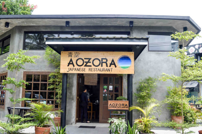 Store front of Aozora
